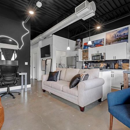 New Studio Sleeps 4 - 7 Mins To Dwtn ナッシュビル エクステリア 写真