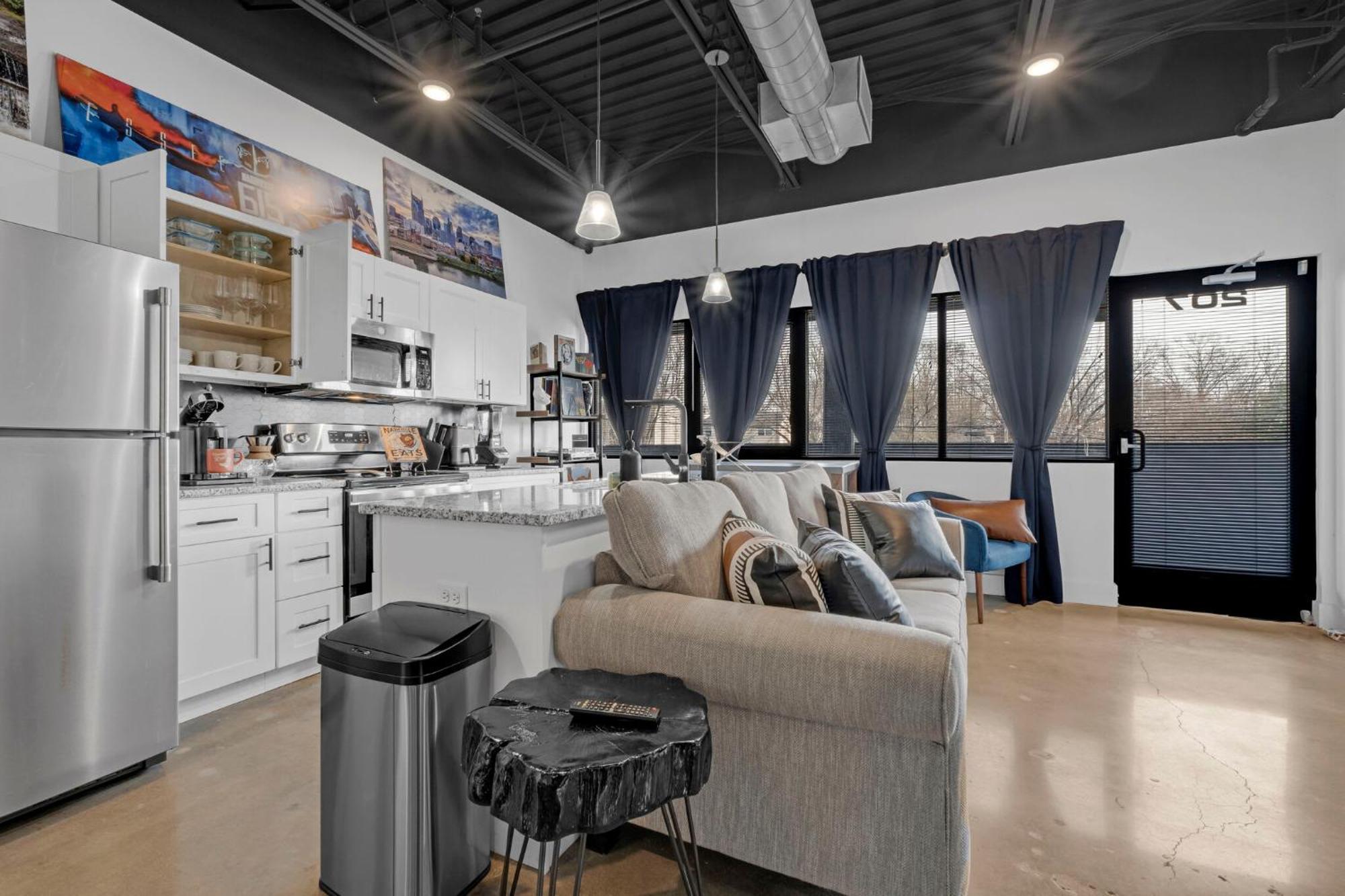 New Studio Sleeps 4 - 7 Mins To Dwtn ナッシュビル エクステリア 写真